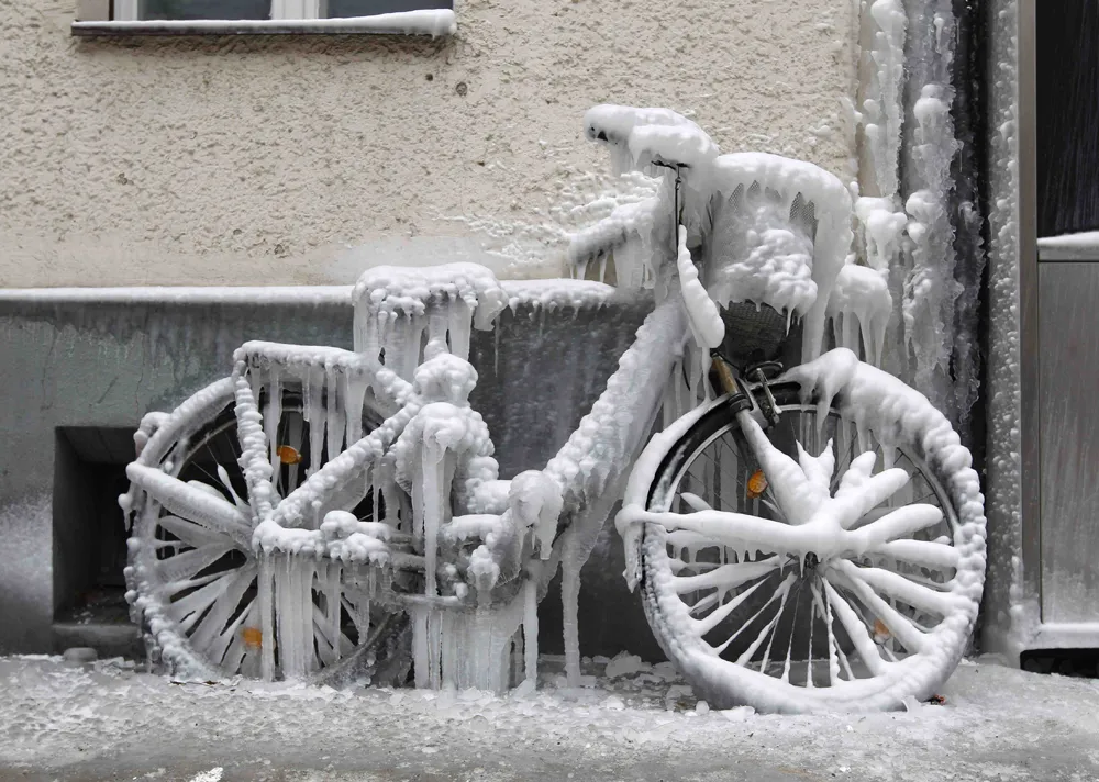 frozen-bicycle1